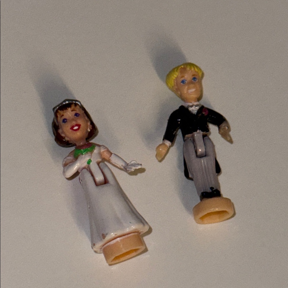 Vintage Y2K Polly Pockets Bride and Groom Figurines